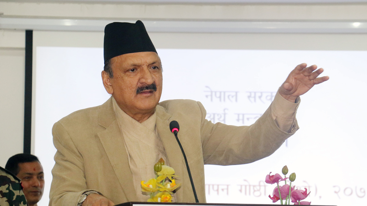 भन्सार अधिकारीहरुलाई अर्थमन्त्रीको निर्देशन : नतिजा दिनेगरी काम गर्नू